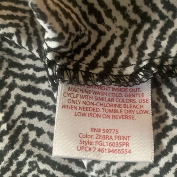 Pre Owned Women’s Faded Glory Tank Top Shirt Zebra Pattern Sz XXL Casual Comfort - Picture 7 of 8